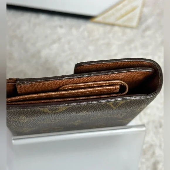 LOUIS VUITTON Monogram Porte Tresor Etui Papie Wallet LV 💯 % authentic